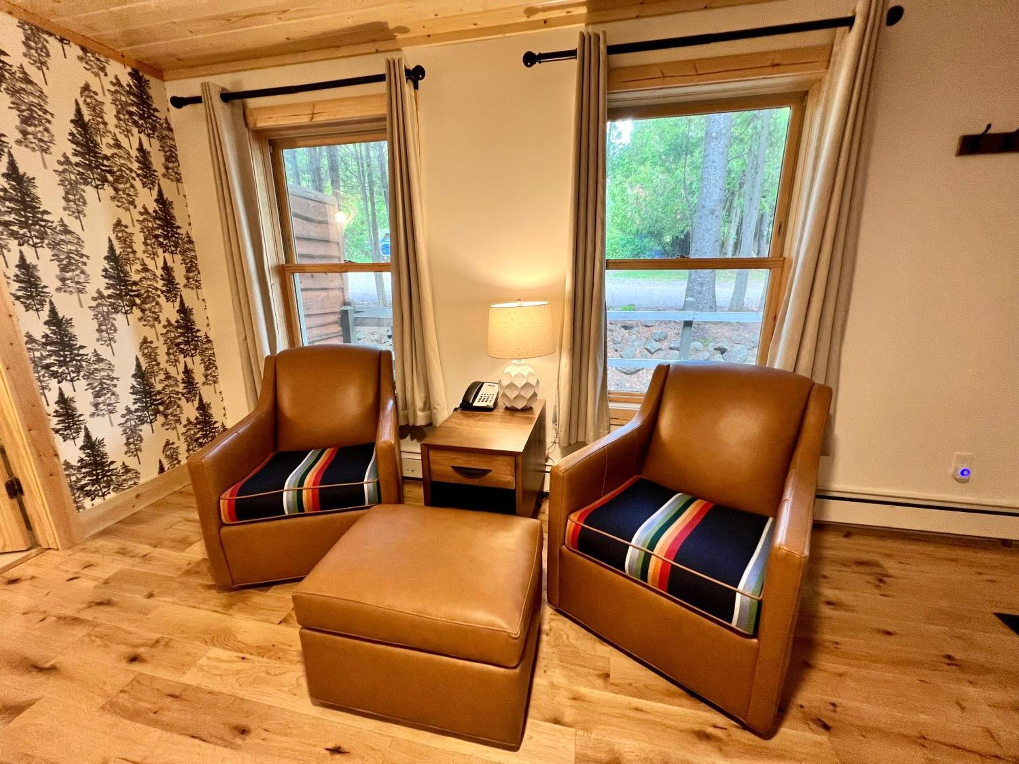Thomsonite Inn On Lake Superior Grand Marais Room photo