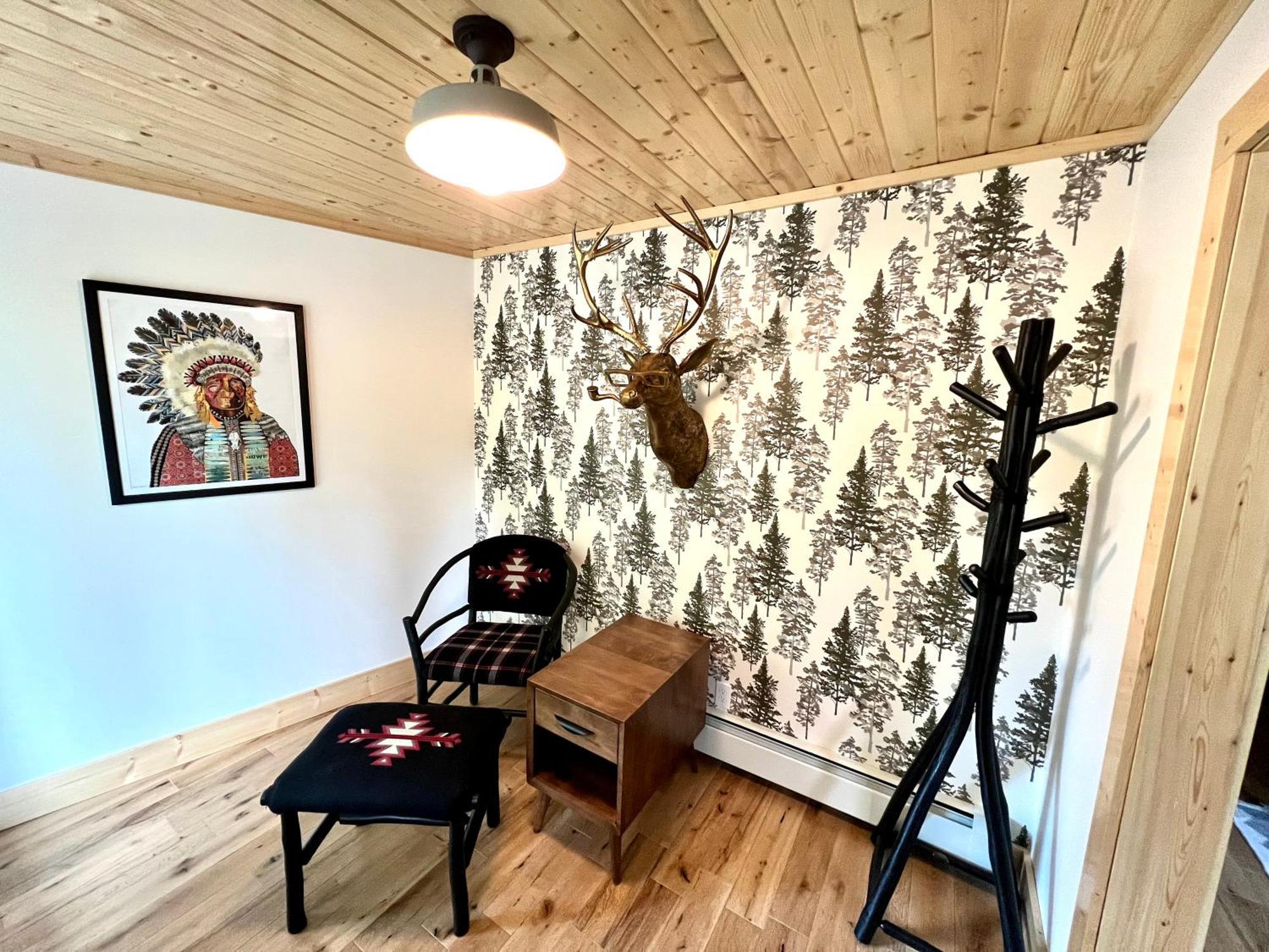 Thomsonite Inn On Lake Superior Grand Marais Room photo
