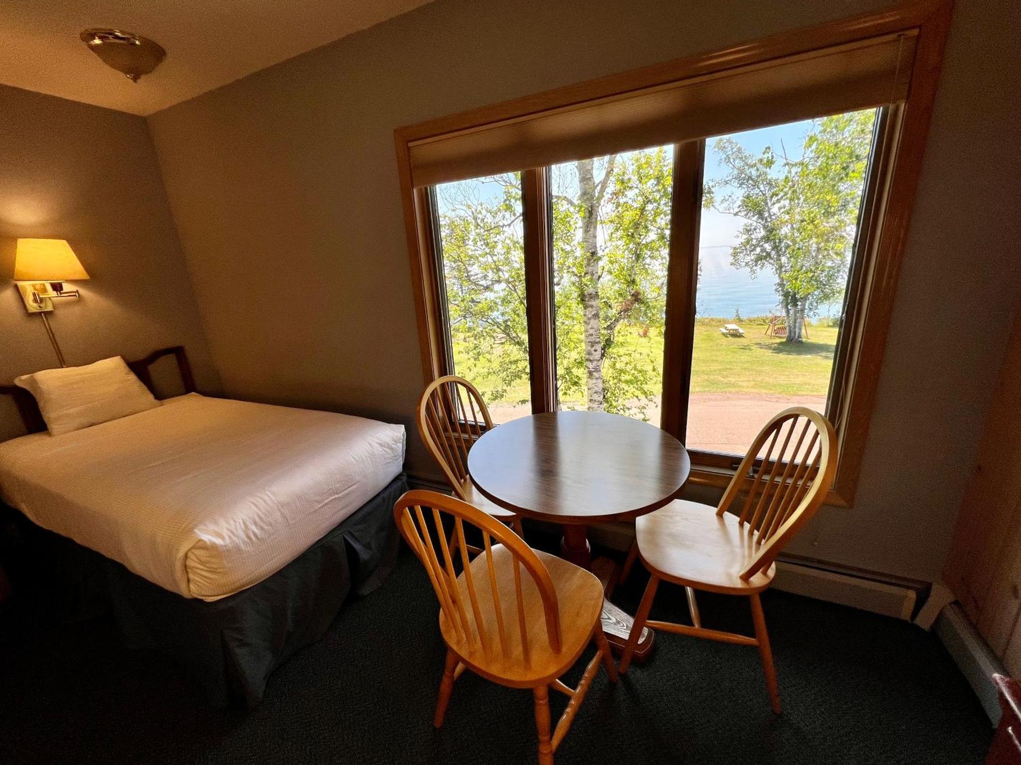 Thomsonite Inn On Lake Superior Grand Marais Exterior photo