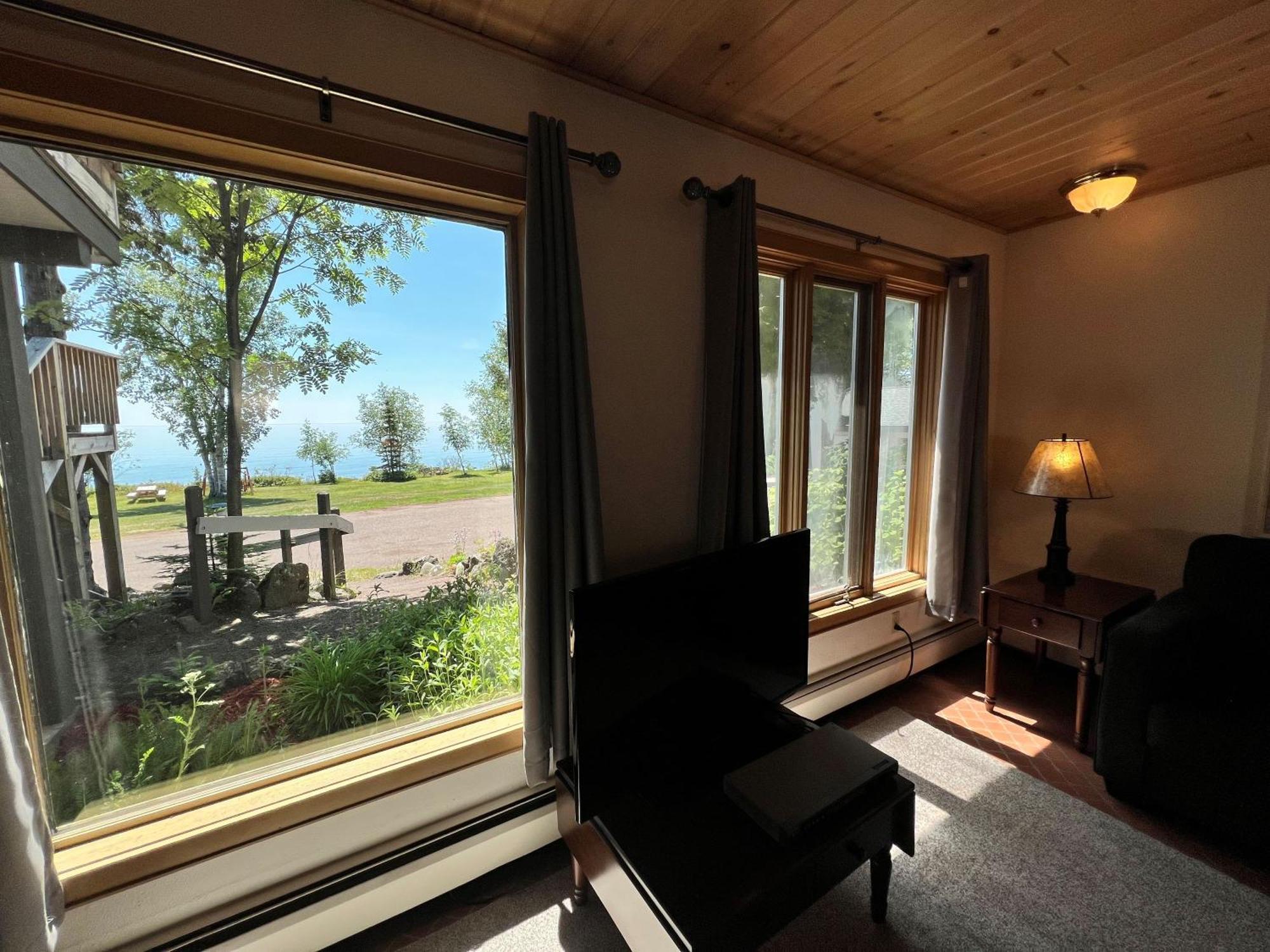 Thomsonite Inn On Lake Superior Grand Marais Exterior photo